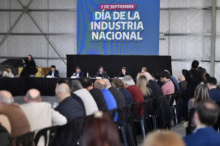 Kicillof denunció un plan sistemático de desindustrialización del Gobierno nacional