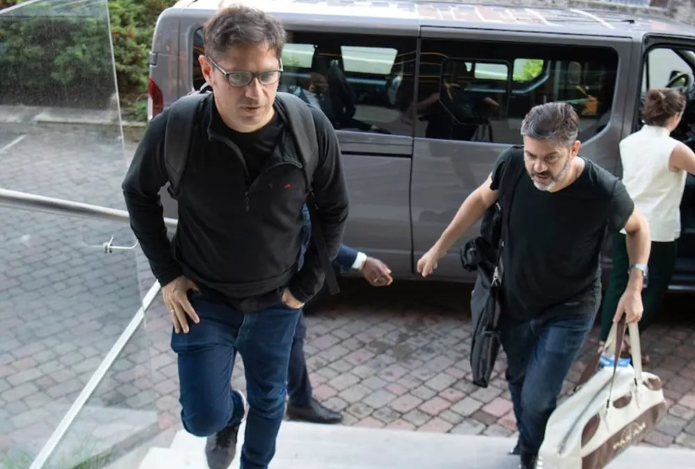 Kicillof viaja a Nueva York: reuniones con bonistas y empresarios y un encuentro con Mamdani y Sánchez