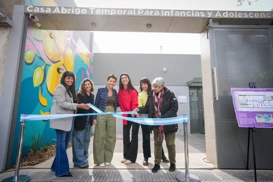 Mayra Mendoza y Eva Mieri inauguraron la Casa de Abrigo Temporal Amanda Allen en Quilmes