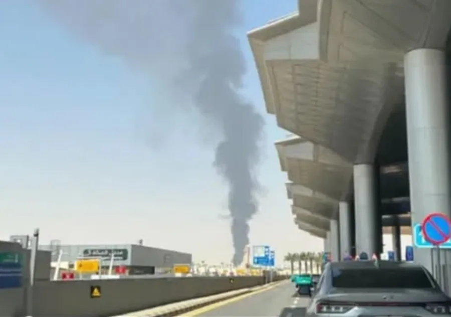 Arabia Saudita evacúa el aeropuerto de Riad tras un nuevo ataque hutí
