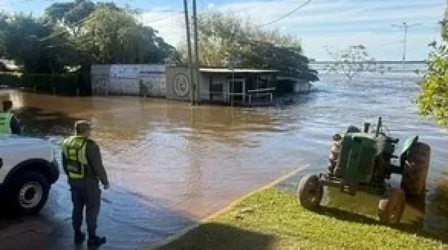 Corrientes llevó asistencia médica y social a familias evacuadas en Itatí