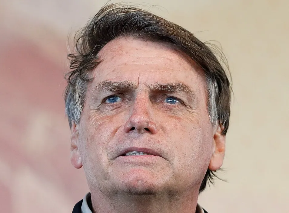 Flávio Bolsonaro quedó impedido de salir de Brasil por orden de Alexandre de Moraes