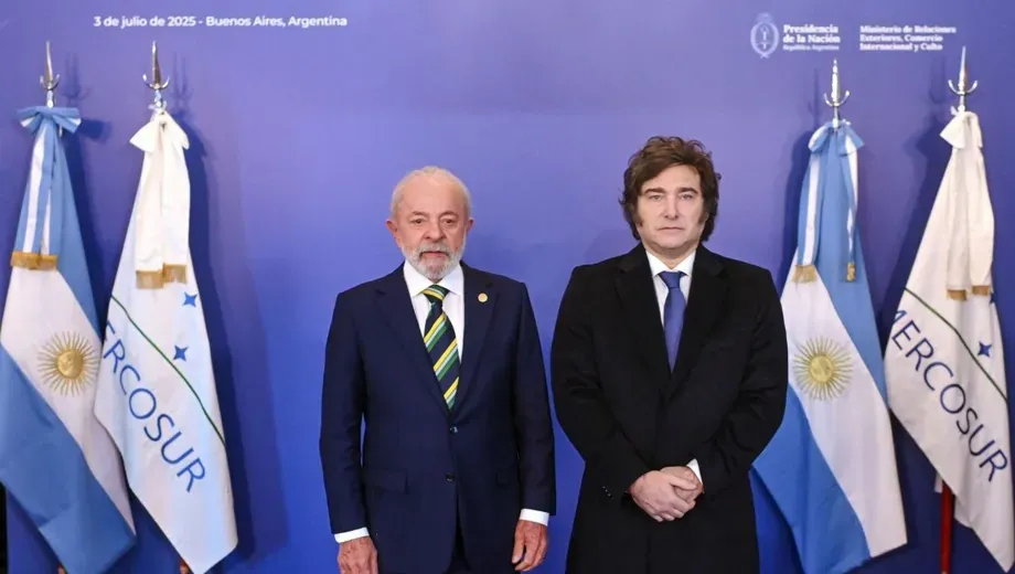 El Gobierno teme una crisis diplomática con Brasil por la fuga de Flávio Bolsonaro por Misiones