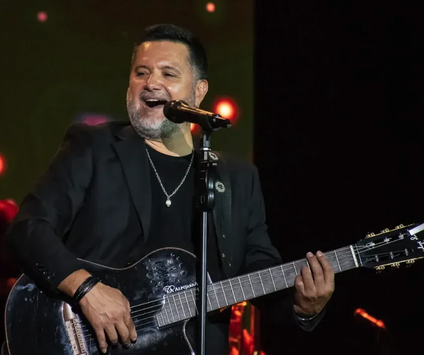 Cantante tucumano en emergencia: familia pide ayuda urgente por su salud