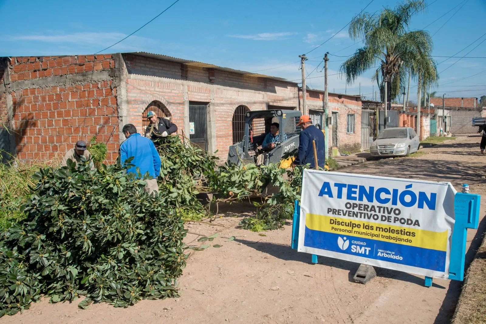 Operativo integral en Barrio Ciudadela Norte mejora calles y espacios verdes