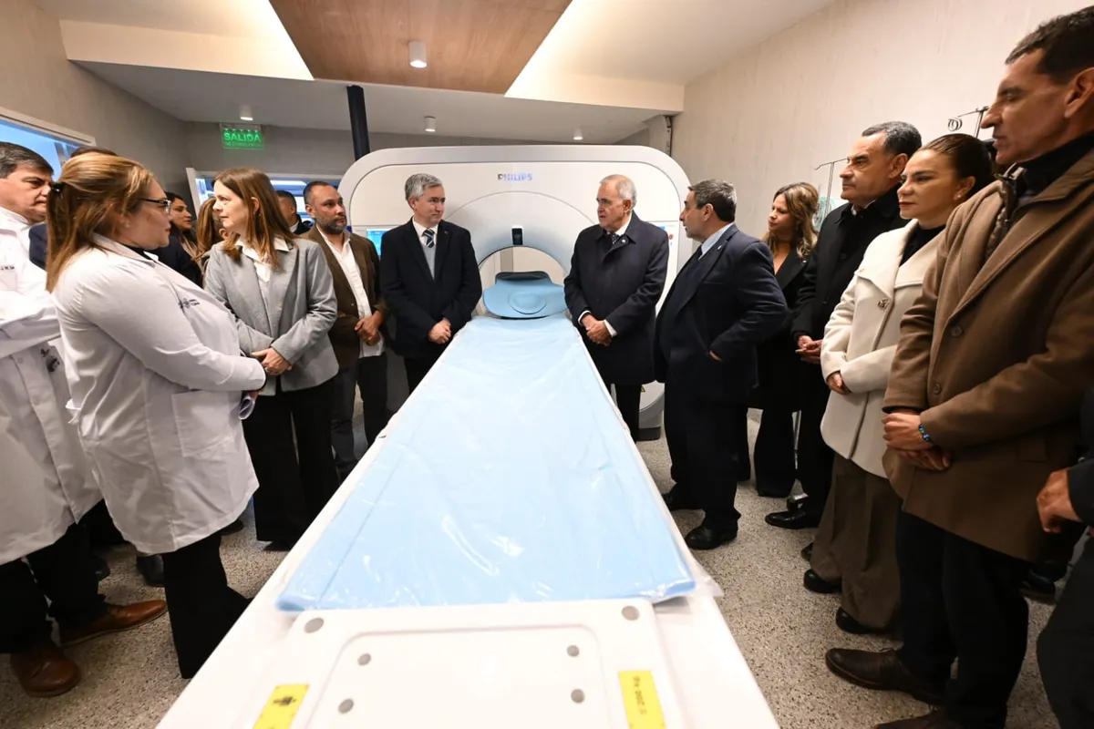 Inauguran tomógrafo de última generación en Hospital Centro de Salud