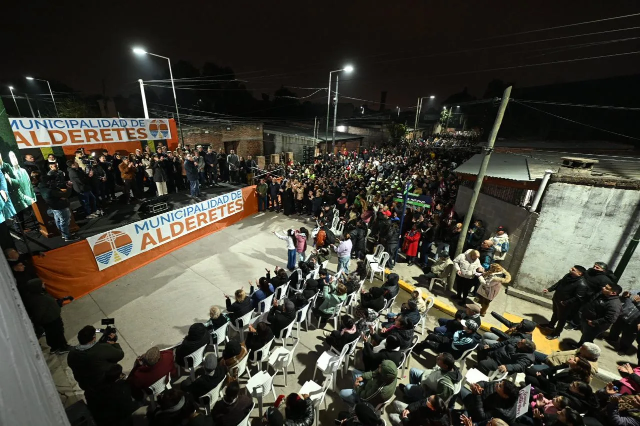 Inauguran obras en Alderetes: pavimento y luces LED para el Barrio 25 de Mayo