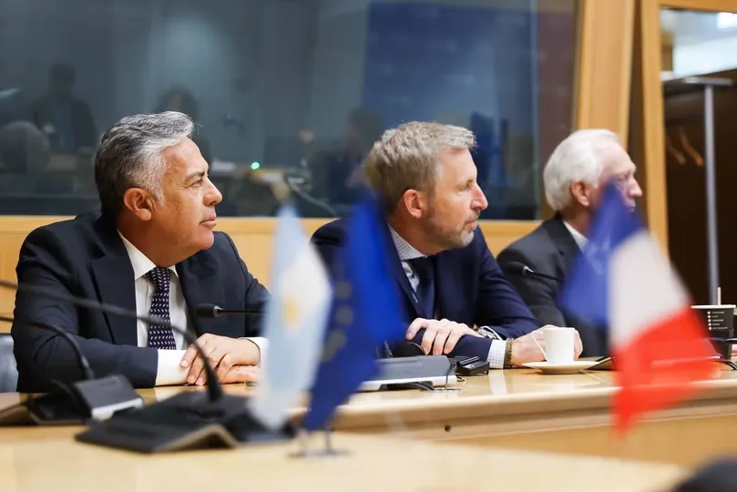 Cornejo presentó en Paris el potencial de Mendoza en cobre, potasio y Vaca Muerta