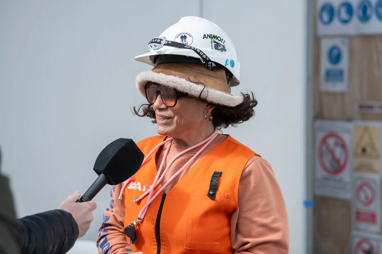 Paola Lagos es una de las primeras conductoras del proyecto Vaca Muerta Oil Sur en Río Negro