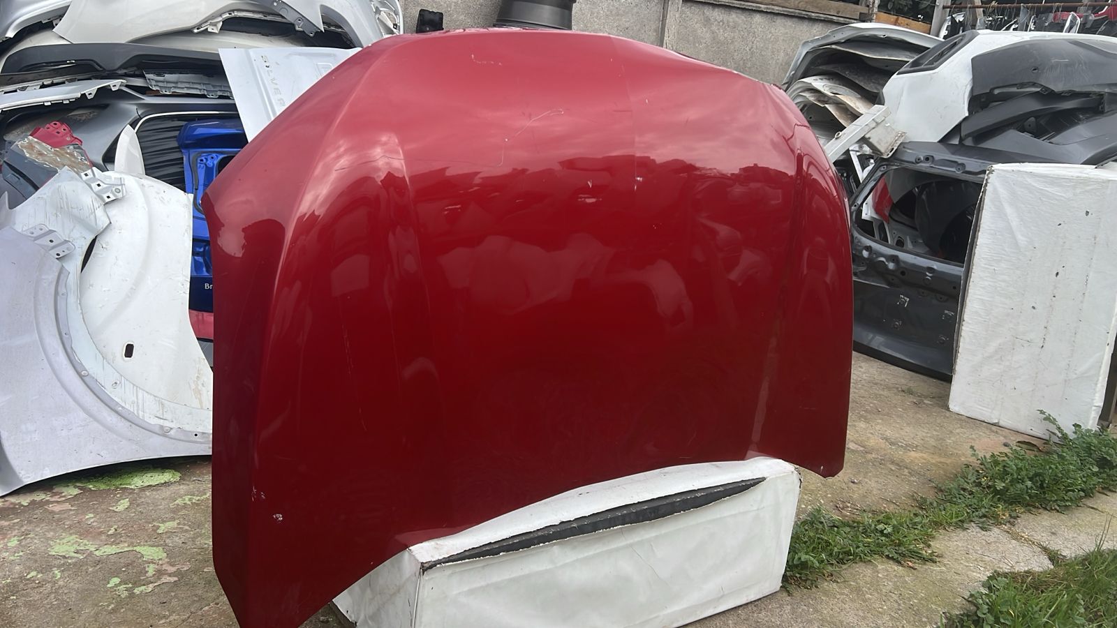 Capot Chevrolet Montana (23-25) - Imagen 2