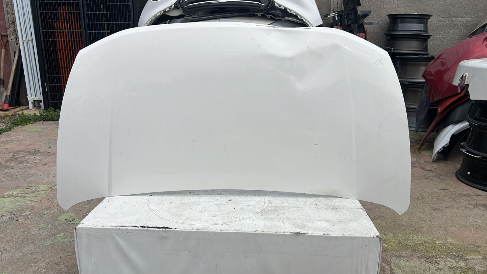 Capot Chevrolet N400 (20-23) - Imagen 2