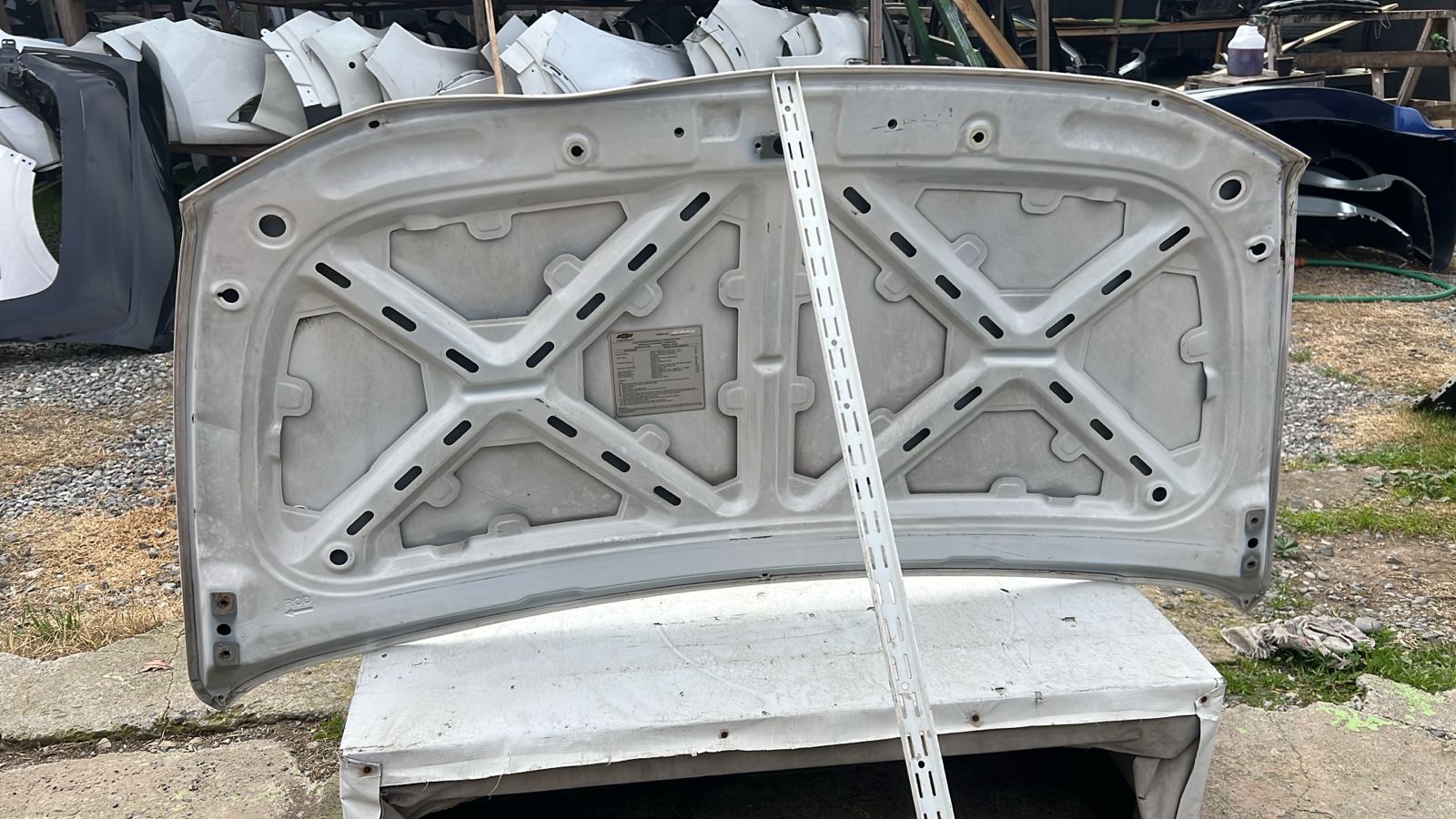 Capot Chevrolet N400 (20-23) - Imagen 4