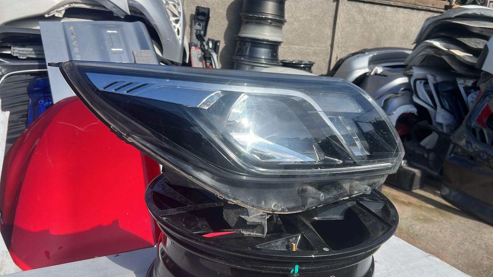 Optico Derecho Chevrolet Colorado (18-23) - Imagen 2