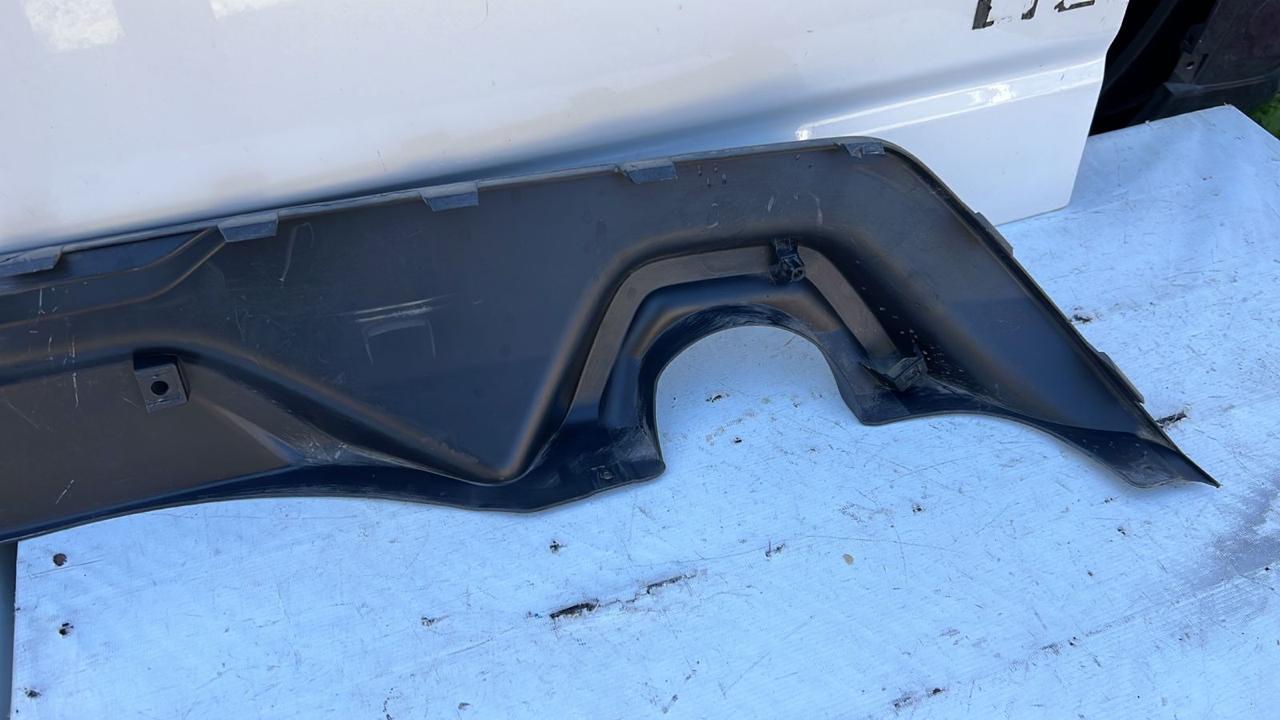 Moldura Spoiler Parachoque Trasero Chevrolet Captiva (19-23) - Imagen 6