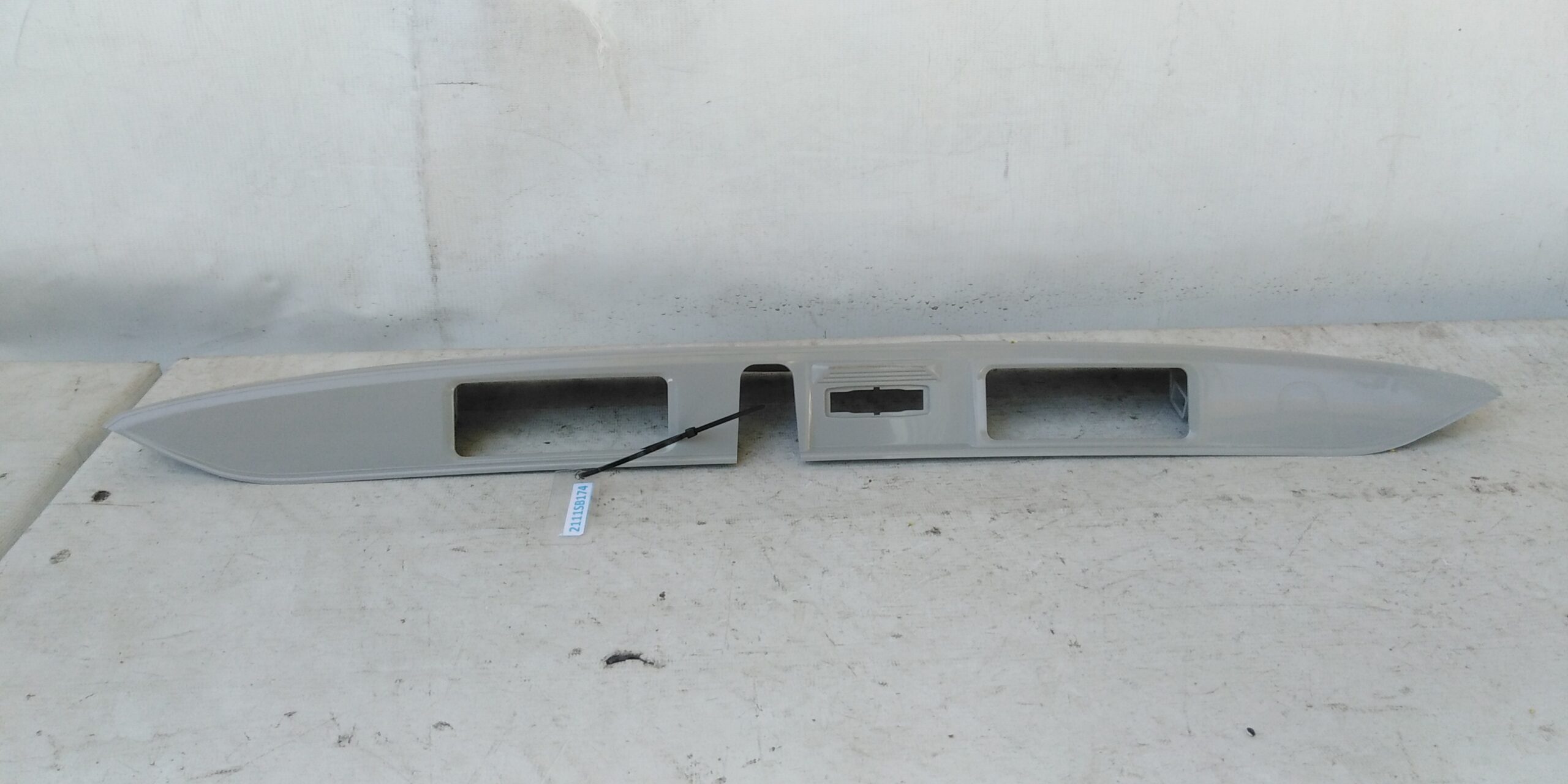 Moldura Portalon Subaru Xv (18-20) - Imagen 2