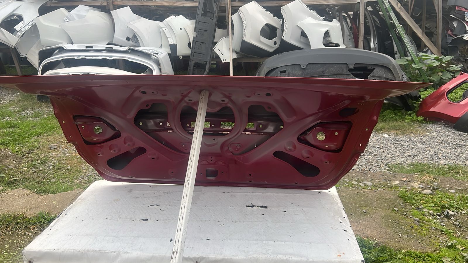 Tapa Maleta Toyota Yaris Sedan (23-25) - Imagen 5
