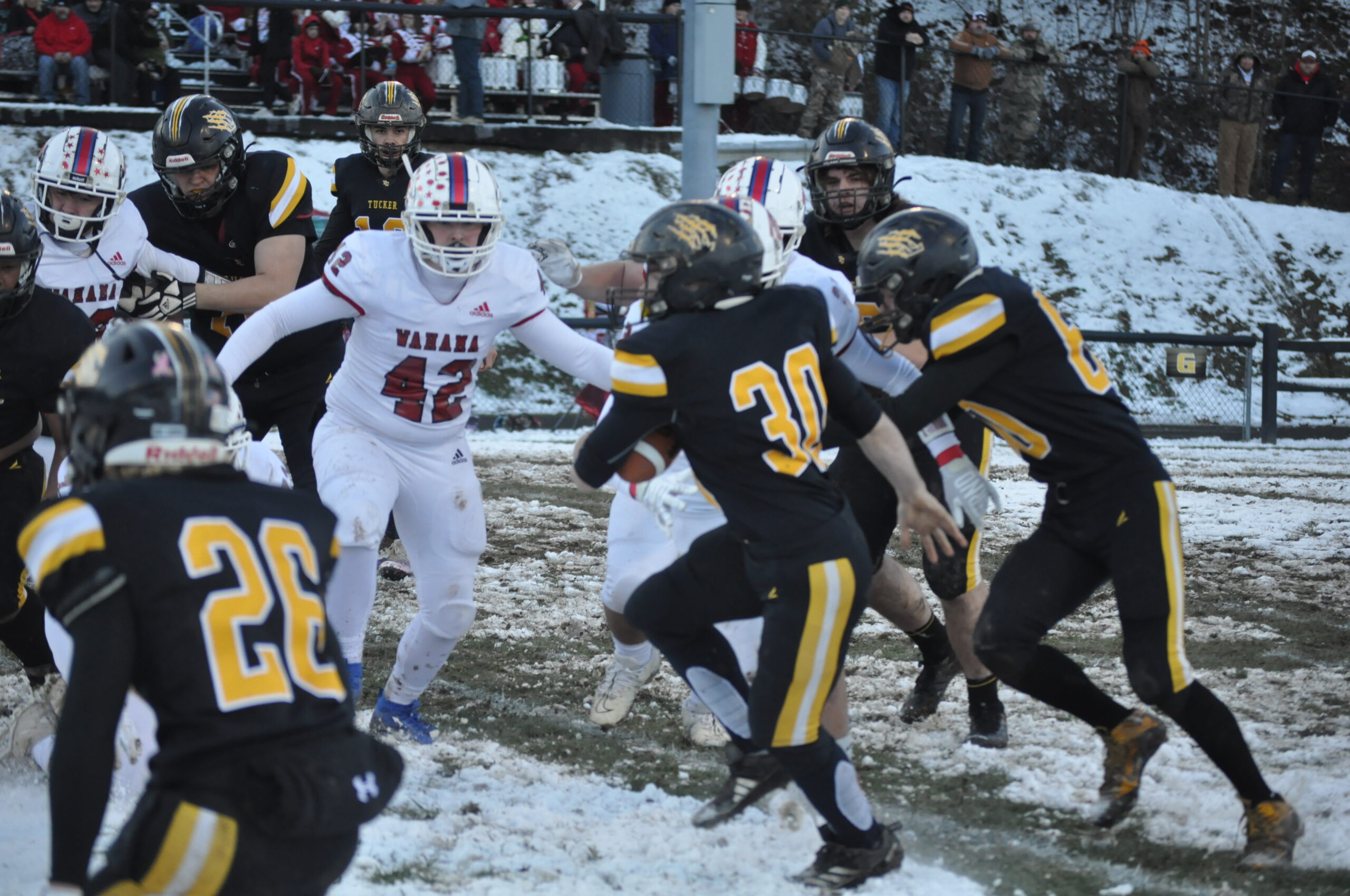 Wahama overcomes elements, reaches Class A final with 29-6 victory
