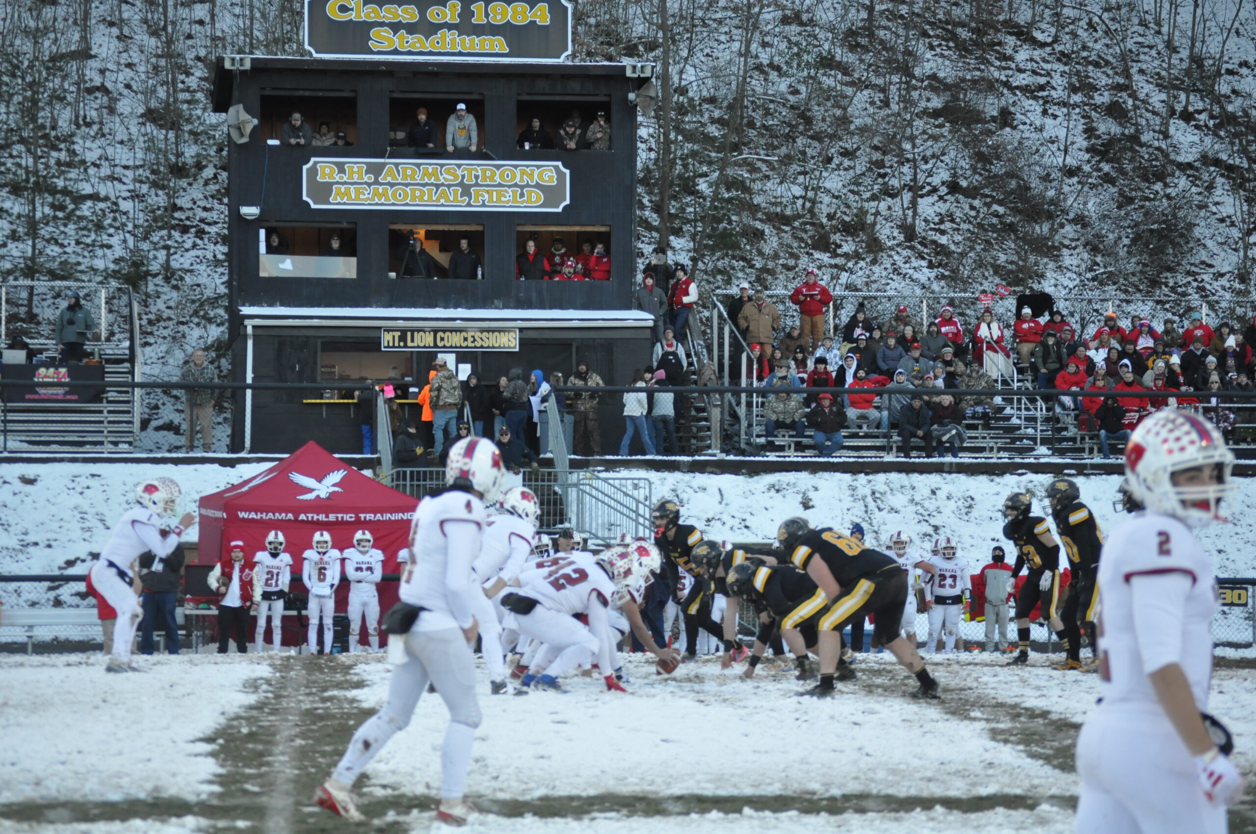 Wahama overcomes elements, reaches Class A final with 29-6 victory