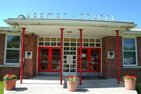 Community group organizes to take over operation of Randolph County school