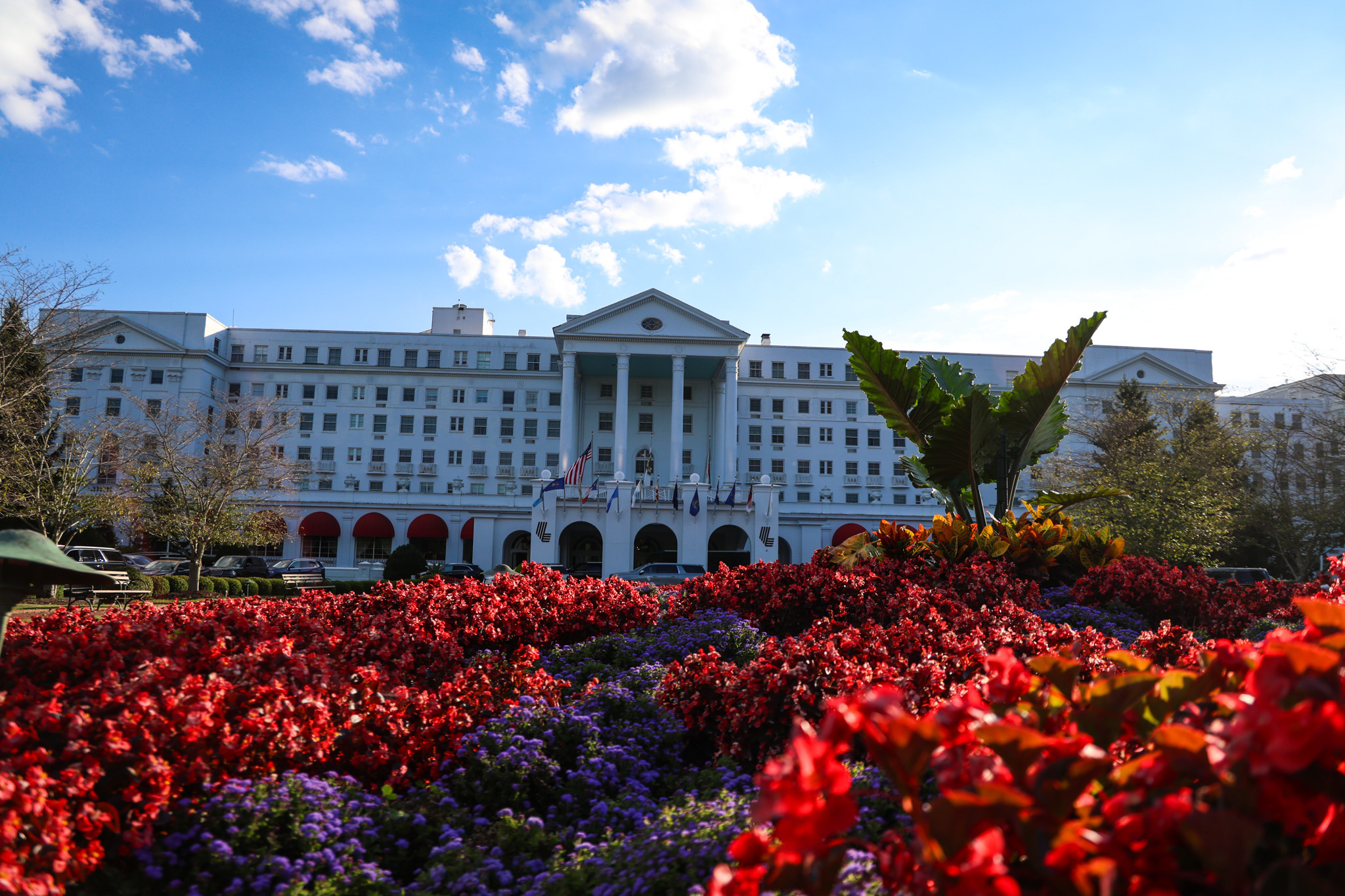 Bank's sale of millions of dollars in outstanding loans for The Greenbrier leads to major hotel company