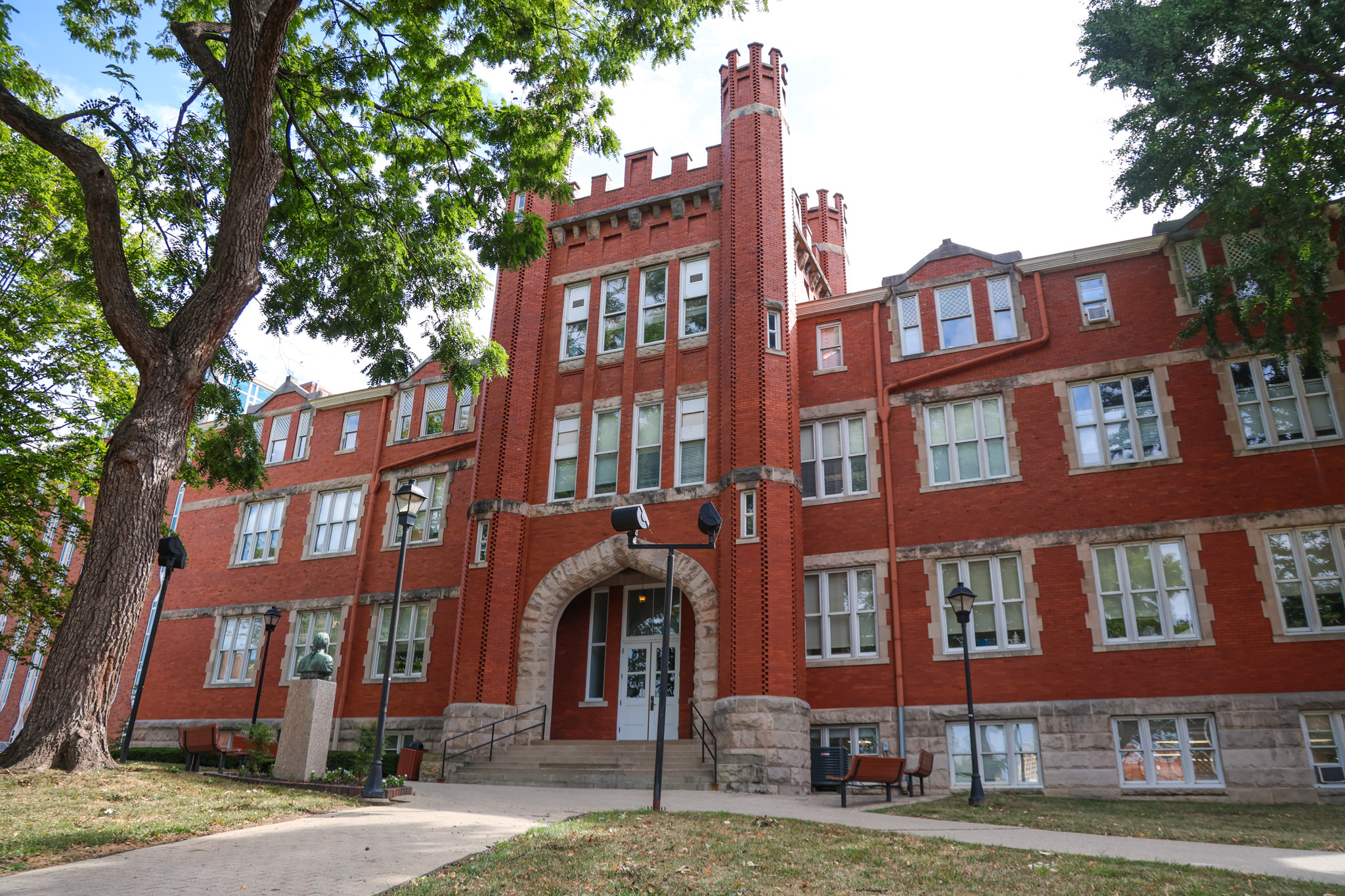 Marshall University announces 40th group of Yeager Scholars, six West Virginians selected