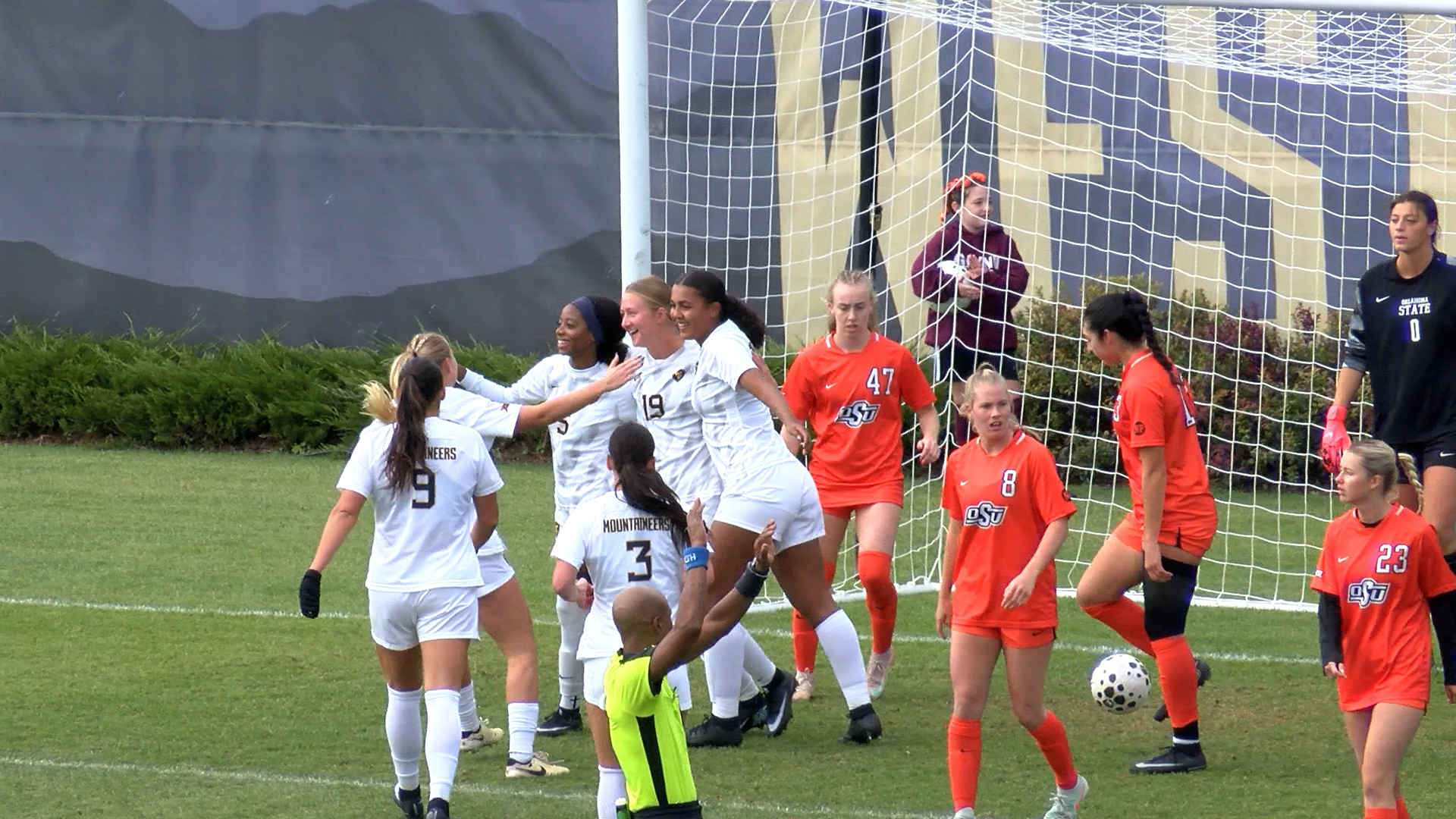 Mountaineers keep pace atop the Big 12 with 2-0 win over Oklahoma State