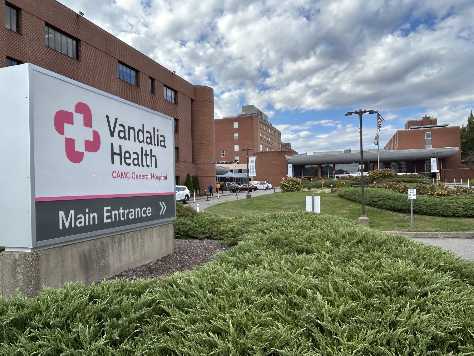 CAMC’s Capital City hospitals now transitioned to Vandalia Health identity