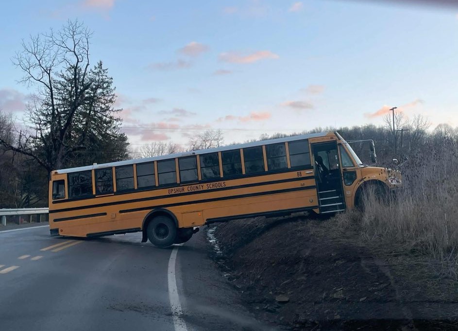 One child transported after morning bus wreck in Upshur County