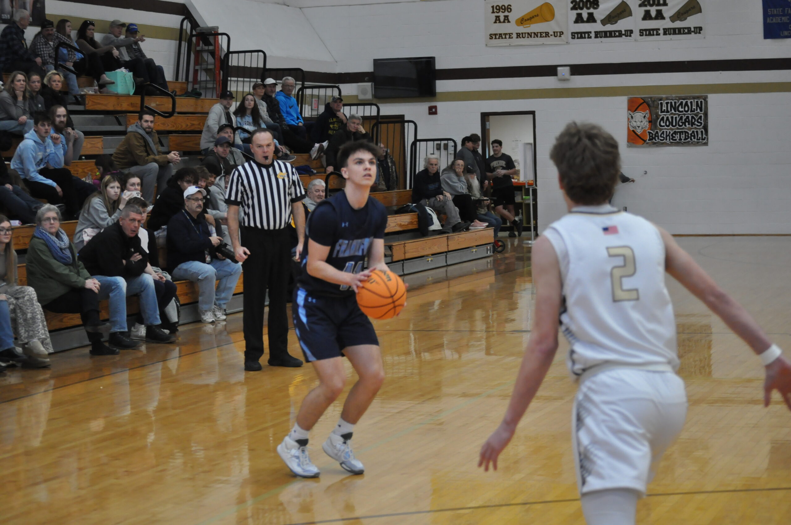 Falcons shoot 68 percent in second half to defeat Lincoln, 72-61