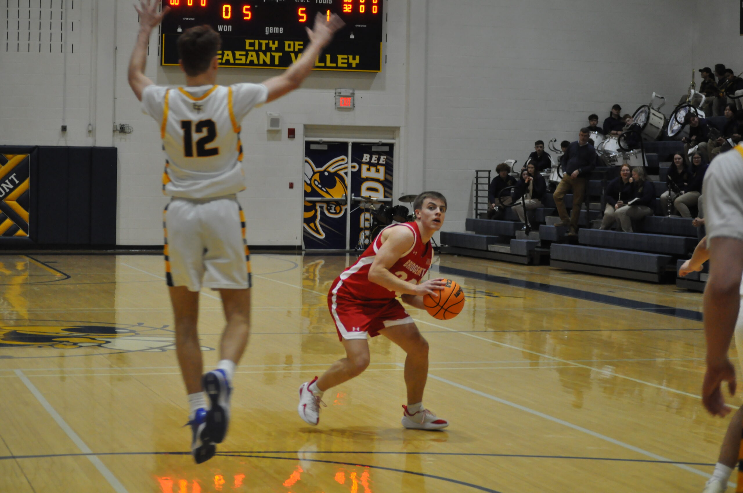 Williams delivers down the stretch to help Bridgeport edge East Fairmont, 53-51