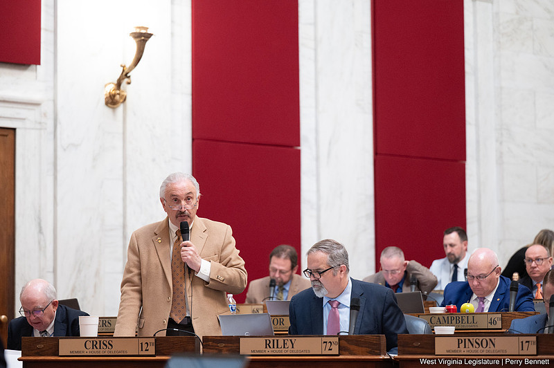 Lawmakers carved out time to override governor's line-item vetoes, but wound up not needing it