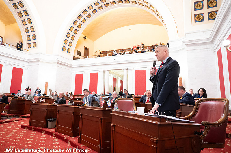 Machine gun legislation gets jammed up in West Virginia Senate