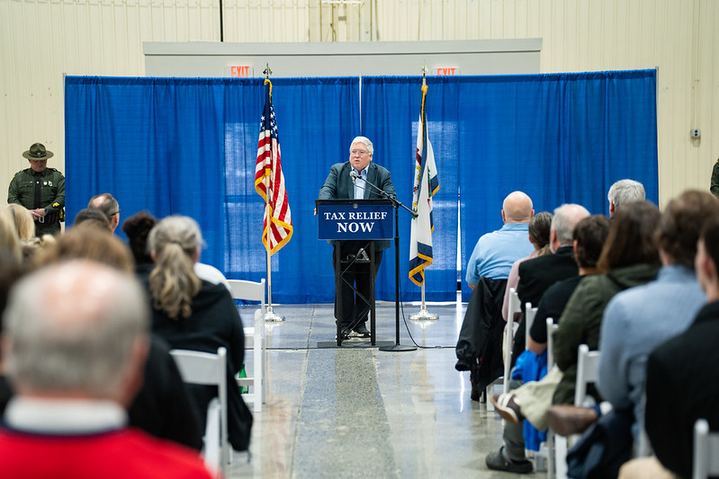 Governor signs $5.5 billion budget, calls it a success, but does offer some line-item vetoes