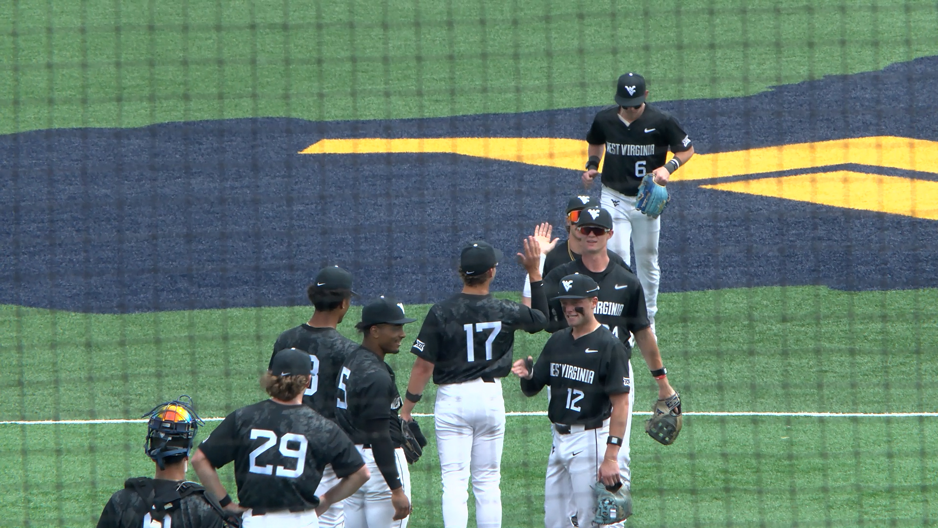 Mountaineers battle through early injuries to even series with Houston, 7-1