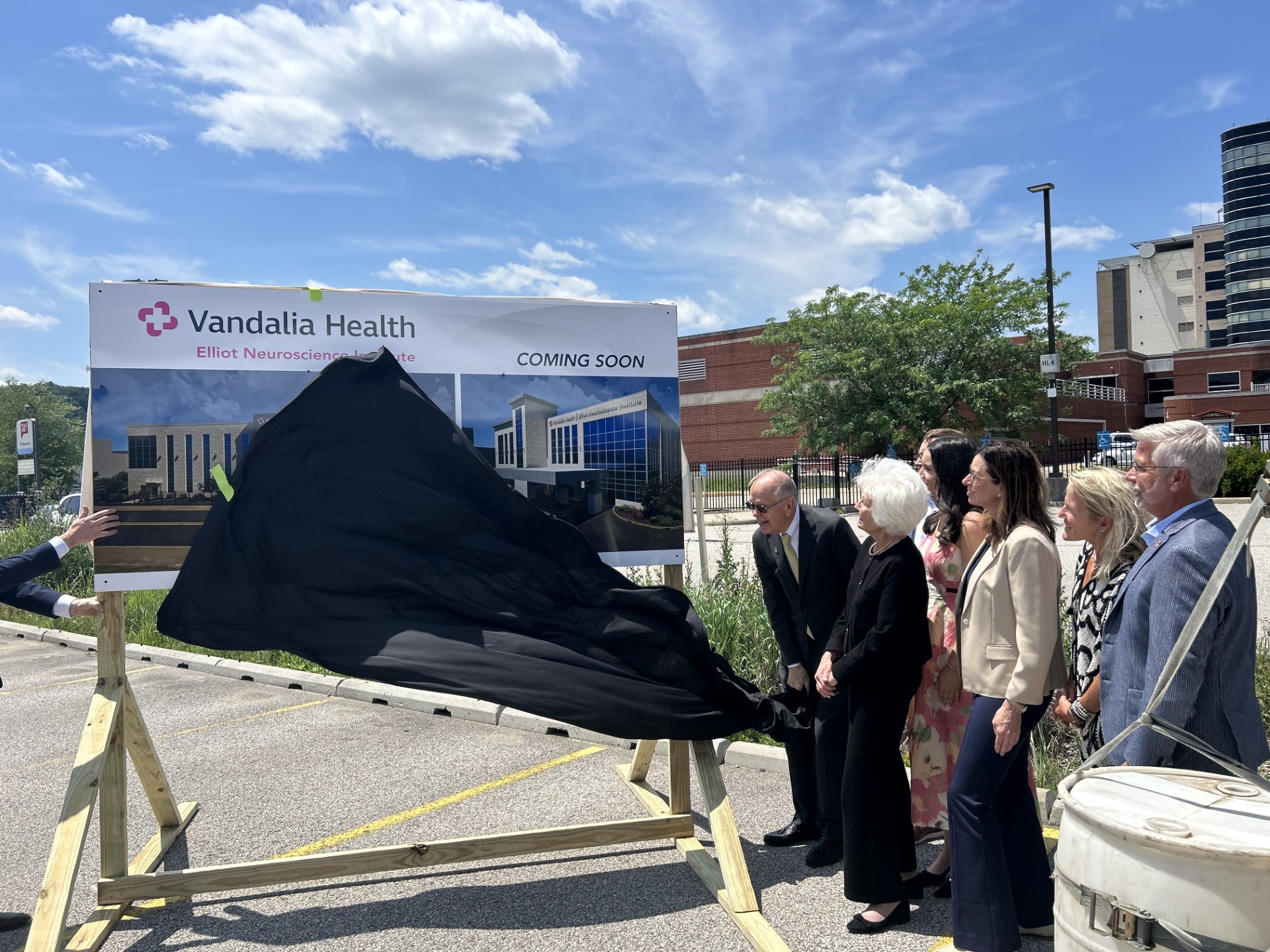 CAMC Foundation Gets $5 Million Gift for Vandalia Neuroscience Institute