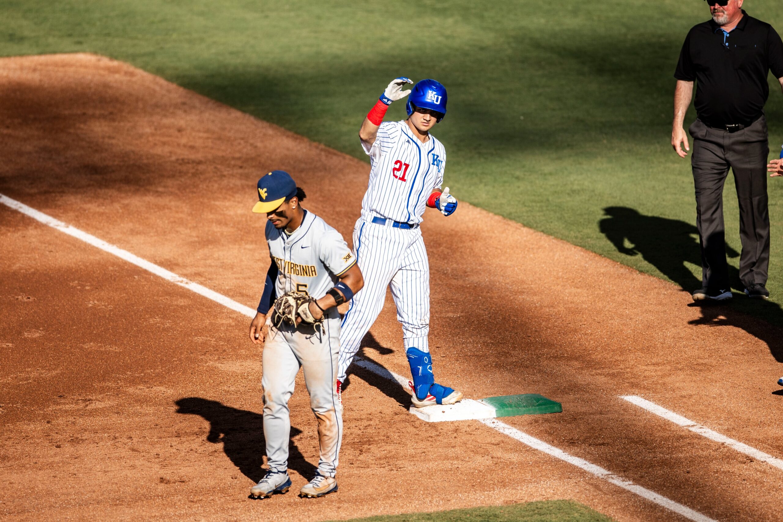 Mountaineers fall to Kansas 9-0, miss out on Big 12 crown