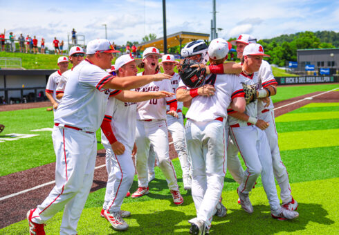 St. Albans holds off a late Shady Spring rally, advancing to the Class AAA final with a 3-2 win