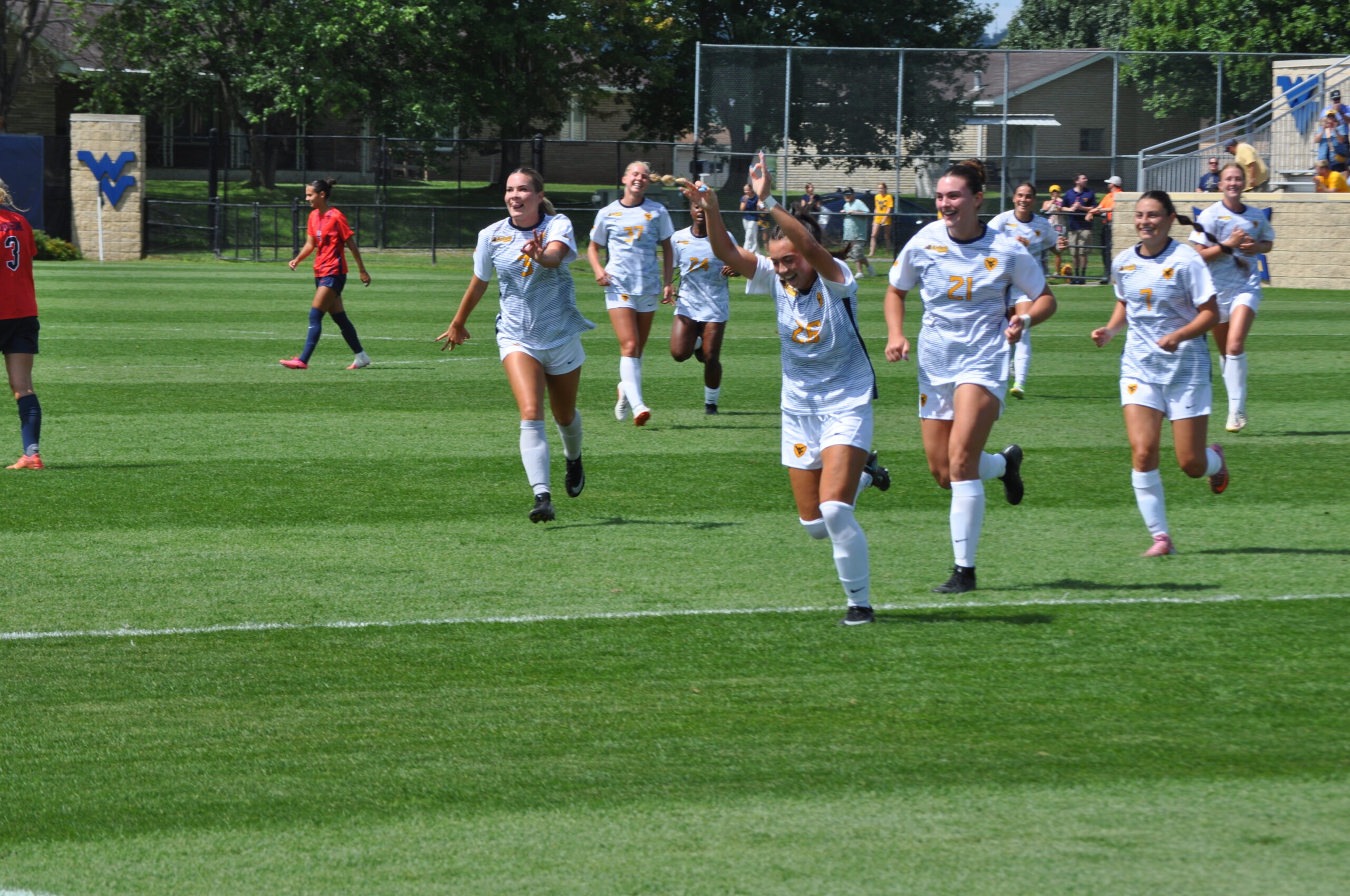 Seventh-ranked Mountaineers look to continue winning ways away from Morgantown