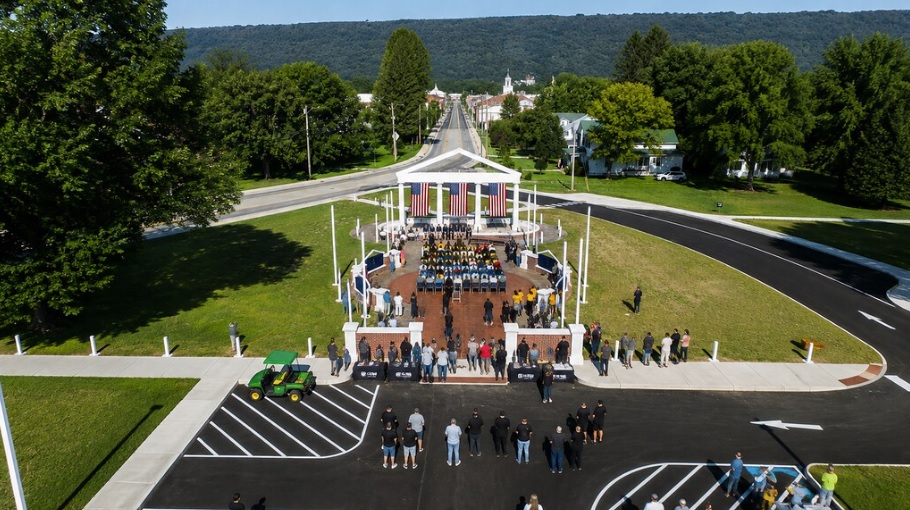 Administration Building Memorial dedicated at West Virginia Schools for the Deaf and Blind