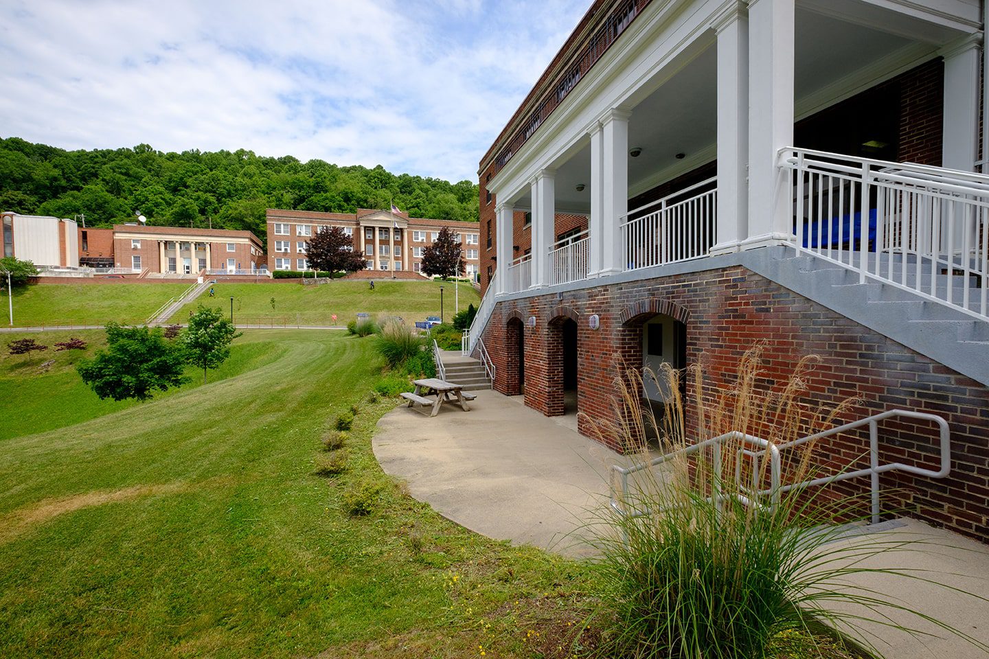 Bluefield State University BOG set to post key positions after firing president last month